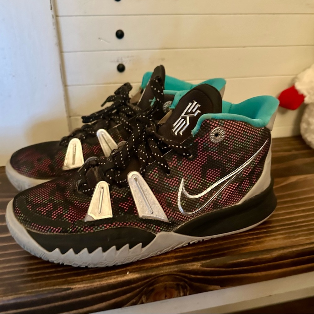 Nike Kyrie 7 VII Black Silver Purple Irving Pixel Camo